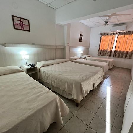 Hotel Confianza กอร์เรียนเตส ภายนอก รูปภาพ
